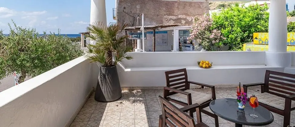 Deluxe Üç Kişilik Oda, Teras, Deniz Manzaralı