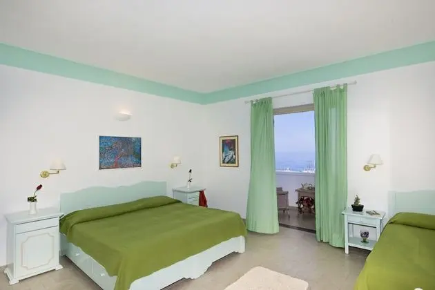 Deluxe Üç Kişilik Oda, Teras, Deniz Manzaralı