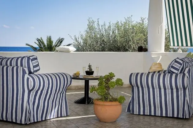 Deluxe Üç Kişilik Oda, Teras, Deniz Manzaralı