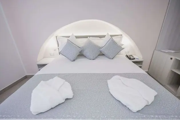 Basic Tek Büyük Yataklı Oda