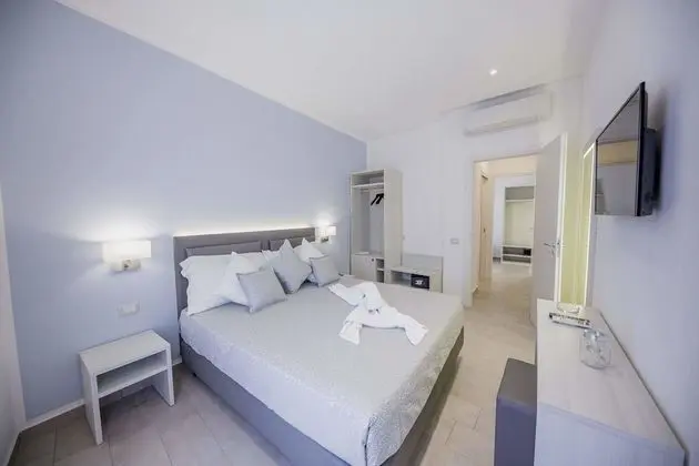 Classic Tek Büyük Yataklı Oda