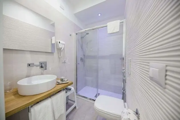 Classic Tek Büyük Yataklı Oda