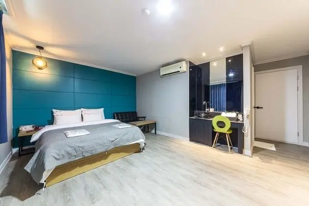 Deluxe Tek Büyük Yataklı Oda