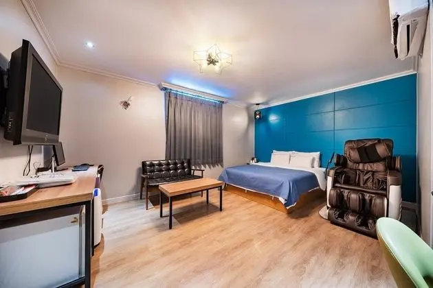 Deluxe Tek Büyük Yataklı Oda