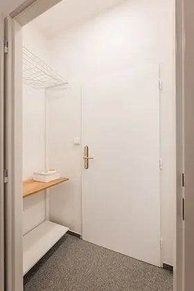 Basic Tek Kişilik Oda, 1 Tek Kişilik Yatak, Buzdolabı, Avlu Manzaralı