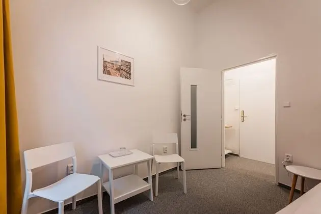 Basic Tek Kişilik Oda, 1 Tek Kişilik Yatak, Buzdolabı, Avlu Manzaralı