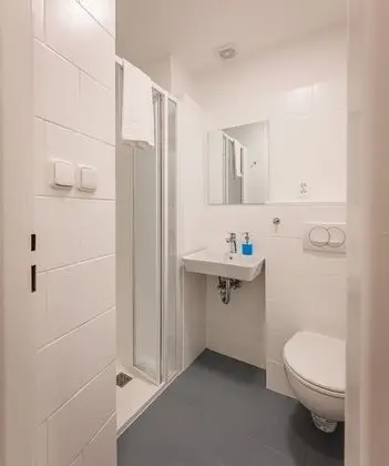 Basic Tek Kişilik Oda, 1 Tek Kişilik Yatak, Buzdolabı, Avlu Manzaralı