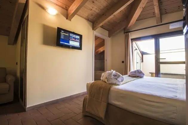 Deluxe Tek Büyük Yataklı Oda, Sıcak Su Küveti (Romantic)