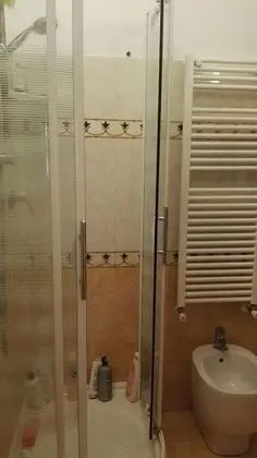 Tek Büyük Yataklı Oda, Ortak Banyo (dépendance )