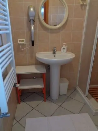 Ortak Ranzalı Oda, Sadece kadınlar için