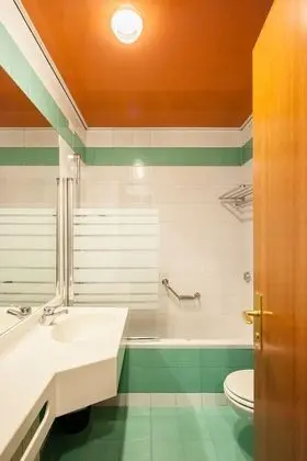 Ortak Ranzalı Oda, Sadece kadınlar için (5 people)