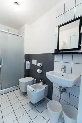 Ortak Ranzalı Oda, Sadece kadınlar için (6 pax)