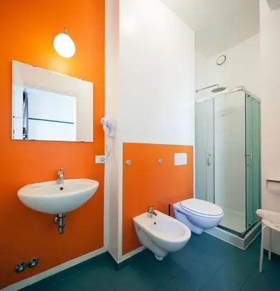 Ortak Ranzalı Oda, Karma Ranzalı Oda, Banyolu/Duşlu (8 people)