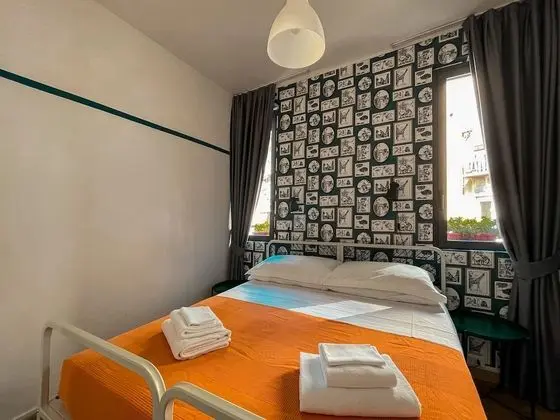 Tek Büyük veya İki Ayrı Yataklı Oda
