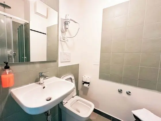 Tek Büyük veya İki Ayrı Yataklı Oda