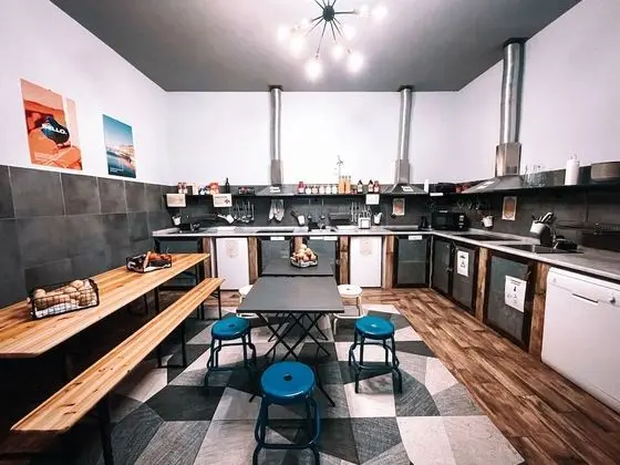 Bed in 8 Female Dorm - Ensuite Bathroom