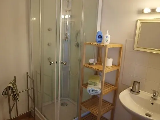 Basic Dört Kişilik Oda, Birden Çok Yatak, Banyolu/Duşlu