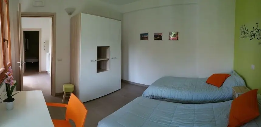 Basic Tek Büyük veya İki Ayrı Yataklı Oda, Engellilere Uygun, Ortak Banyo (Tamaro)