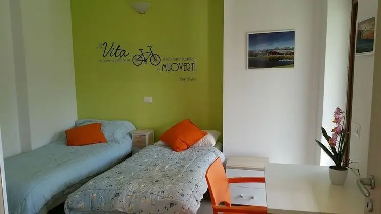 Basic Tek Büyük veya İki Ayrı Yataklı Oda, Engellilere Uygun, Ortak Banyo (Tamaro)