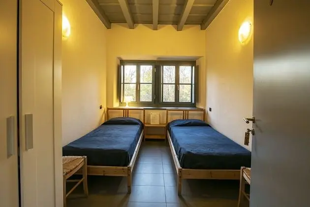 İki Ayrı Yataklı Oda, Özel Banyo (external bathroom)