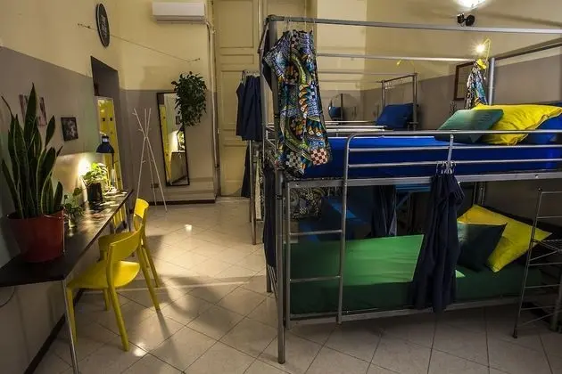 Standard Ortak Ranzalı Oda, Sadece kadınlar için