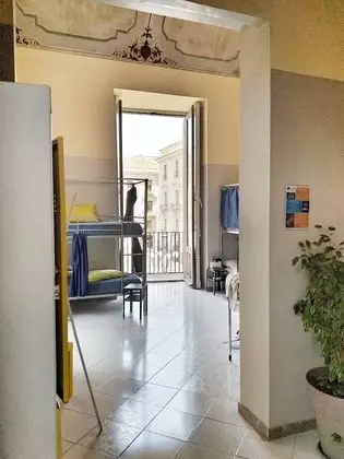 Standard Ortak Ranzalı Oda, Sadece kadınlar için