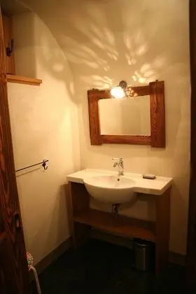 Comfort Tek Büyük veya İki Ayrı Yataklı Oda, Banyolu/Duşlu (Room 1)