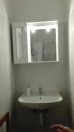 Dört Kişilik Oda, Ortak Banyo