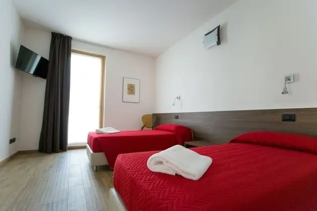 Dört Kişilik Oda, Birden Çok Yatak, Sigara İçilmez