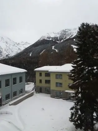 Economy Ortak Ranzalı Oda, Ortak Banyo, Park Manzaralı