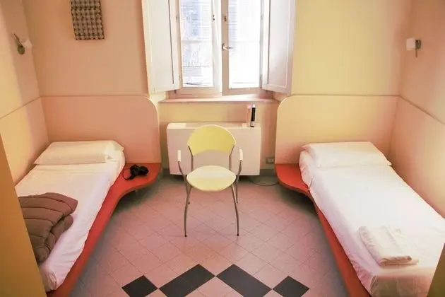 Basic Üç Kişilik Oda, 3 Tek Kişilik Yatak, Ortak Banyo (Fluorite)