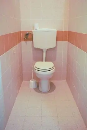 Economy Dört Kişilik Oda, Ortak Banyo (Cerussite)