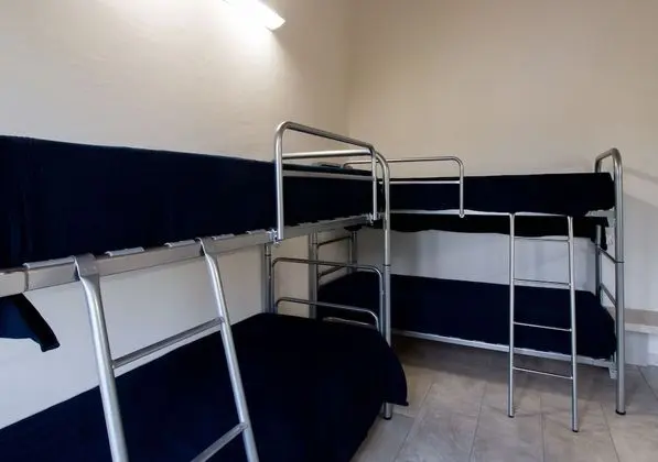 Ortak Ranzalı Oda, Karma Ranzalı Oda, Ortak Banyo (6 pax)