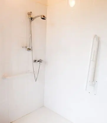 Ortak Ranzalı Oda, Karma Ranzalı Oda, Ortak Banyo (6 pax)