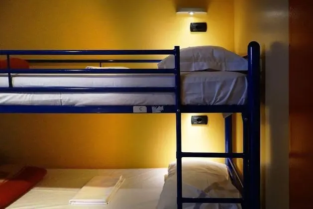 Deluxe Ortak Ranzalı Oda, Sadece erkekler için, Banyolu/Duşlu