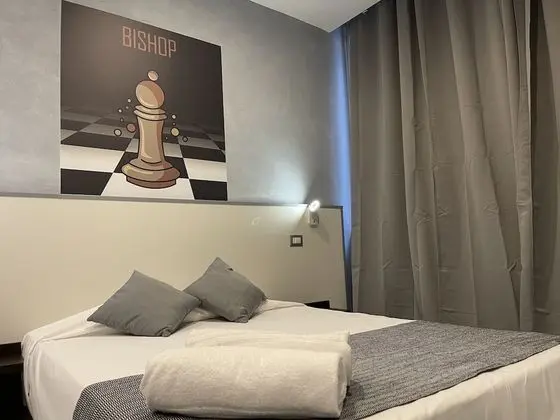Basic Tek Büyük veya İki Ayrı Yataklı Oda
