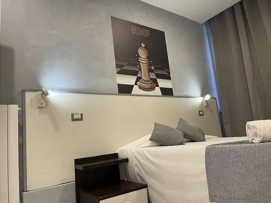 Basic Tek Büyük veya İki Ayrı Yataklı Oda