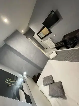 Basic Tek Büyük veya İki Ayrı Yataklı Oda