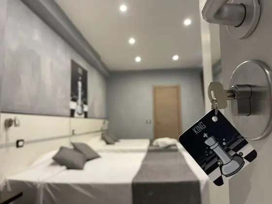 Basic Tek Büyük veya İki Ayrı Yataklı Oda
