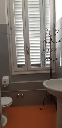 Standard Tek Büyük Yataklı Oda, Ortak Banyo