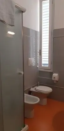 Standard Tek Büyük Yataklı Oda, Ortak Banyo