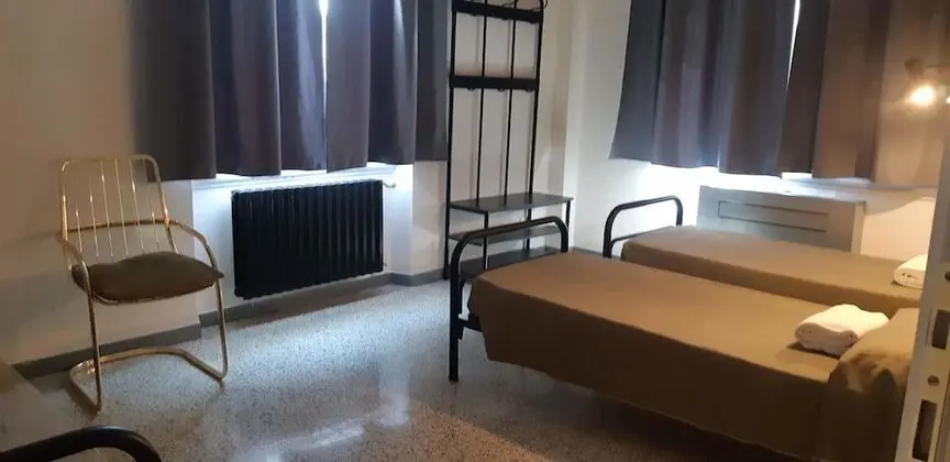 Tek Büyük veya İki Ayrı Yataklı Oda