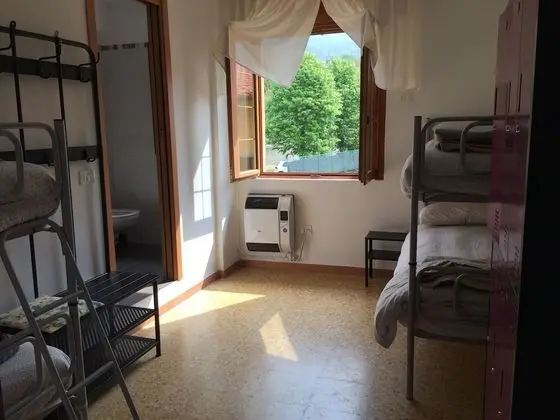 Ortak Ranzalı Oda, Karma Ranzalı Oda, Ortak Banyo, Bahçe Manzaralı