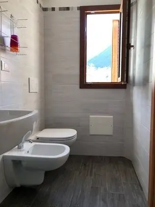 Ortak Ranzalı Oda, Karma Ranzalı Oda, Ortak Banyo, Bahçe Manzaralı
