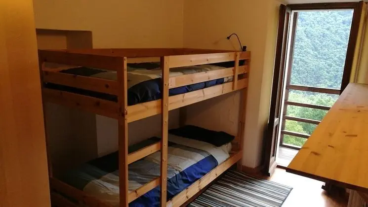 Tek Büyük Yataklı Oda, Ortak Banyo (Velina)