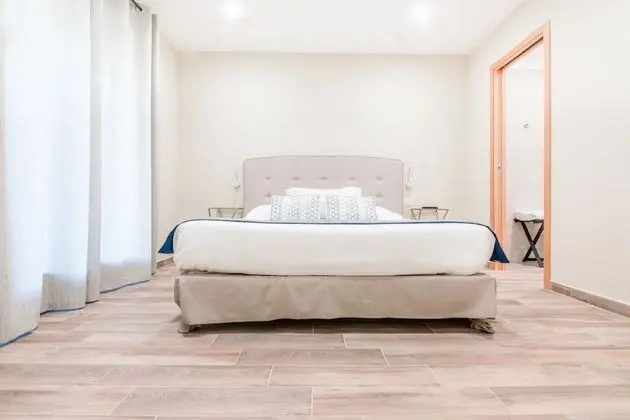 Junior Süit, Teras