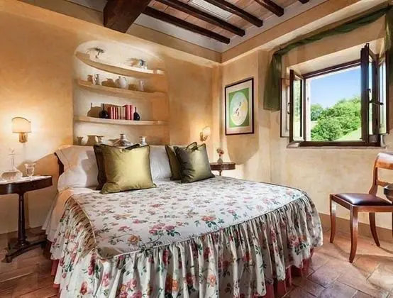 Classic Tek Büyük Yataklı Oda