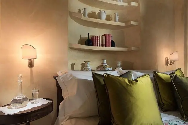 Classic Tek Büyük Yataklı Oda