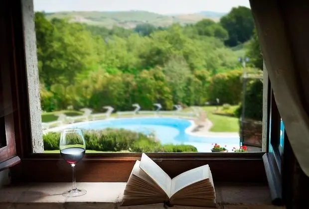 Classic Tek Büyük Yataklı Oda