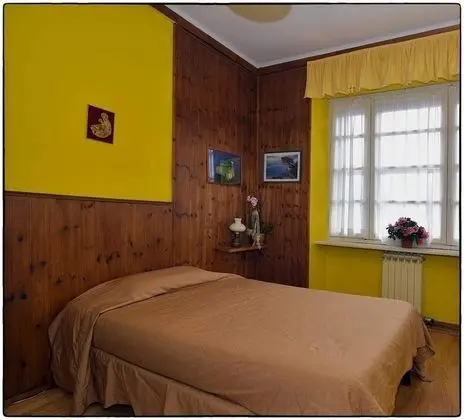 Standard Tek Büyük Yataklı Oda (4)